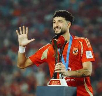 الأهلي المصري يحسم موقفه من رحيل الفلسطيني أبو علي
