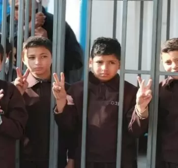 الأسرى الأطفال