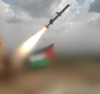 خلال إطلاق القوات المسلحة اليمنية صواريخ مجنحة.jpg