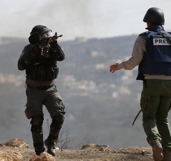 انتهاكات ضد الحريات الإعلامية في فلسطين.jpg