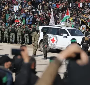 خلال تسليم أسرى الاحتلال في غزة