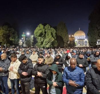 صورة أرشيفية لصلاة التراويح في المسجد الأقصى 2025