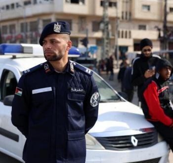 صورة أرشيفية لأحد عناصر شرطة غزة
