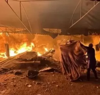 حرق خيام النازحين.webp