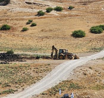 تجريف أراضي في الأغوار الشمالية.jpeg