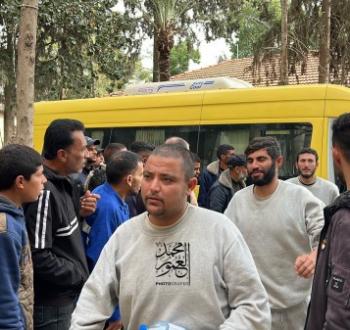 خلال إفراج سابق عن عدد من الأسرى.jpg