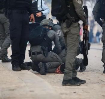 اعتداء على شاب فلسطيني