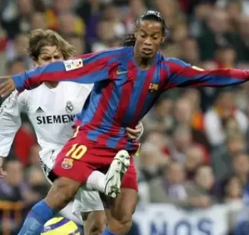 برشلونة يستفز ريال مدريد بقميص مخصص للكلاسيكو القادم