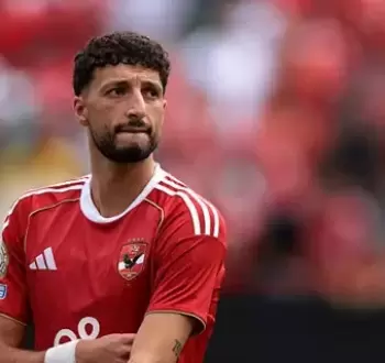 استدعاء الممثل القانوني لمجلة الأهلي بسبب عنوان مثير للجدل حول أزمة وسام أبو علي الأهلي