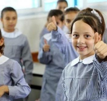 طالبات فلسطينيات.jpg