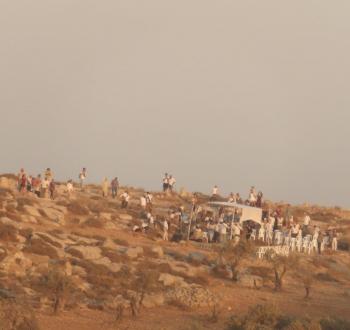 مستوطنون بمسافر يطا