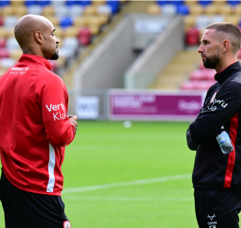 أغرب صفقات الدوري الإنجليزي