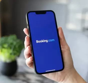منصة بوكينغ. كوم.webp