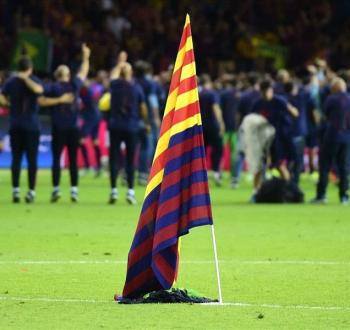 يويفا يوافق على طلب برشلونة