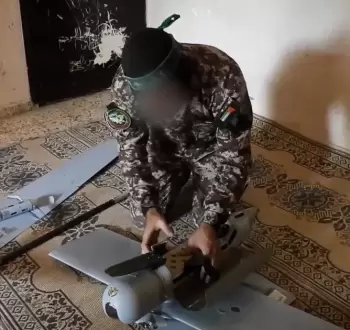 صورة أرشيفية للسيطرة على طائرة إسرائيلية.webp
