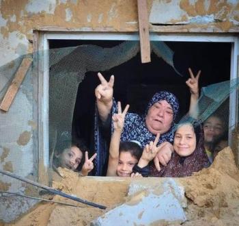 صمود أهل غزة.jpg