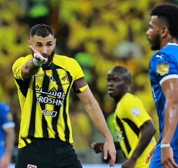 قمة دوري روشن: الهلال والاتحاد في مواجهة نارية