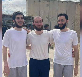 أسرى