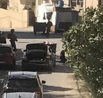 الاحتلال يحتجز شبانا ويعتدي عليهم شمال سلفيت