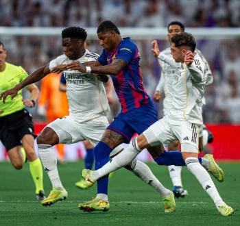 ريال مدريد يهزم برشلونة في الكلاسيكو