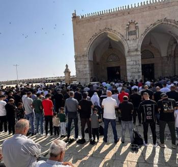 الصلاة في الأقصى