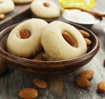 غريبة
