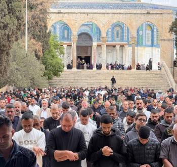 صلاة الجمعة بالأقصى
