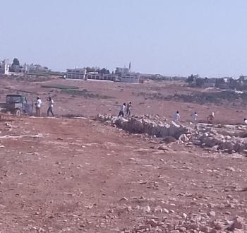 مستوطنون يهاجمون المواطنين قرب بيت لحم