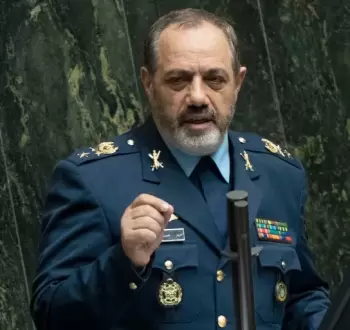وزير الدفاع الإيراني