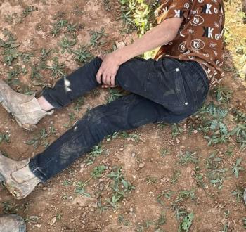 مستوطنون يعتدون على طفل في مسافر يطا .jpg