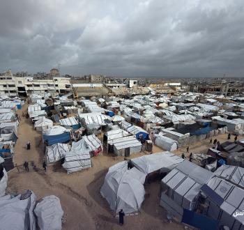 العواصف الشديدة تدمر عدد من خيام النازحين في خانيونس جنوب قطاع غزة5.jpg
