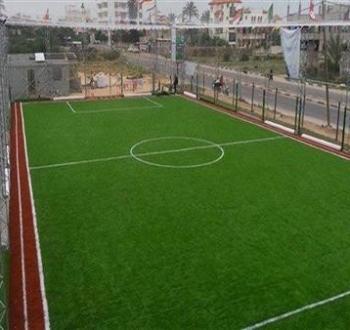 الاحتلال يُخطر بهدم ملعب جديد في الخليل