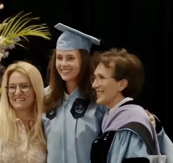 جامعة كولومبيا تقيل إداريَّين بسبب قبول صديقة إبستين