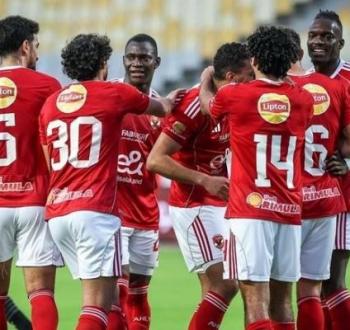 فالنسيا يتراجع عن ضم نجم الأهلي المصري