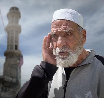 مؤذن مسجد اليرموك.jpeg