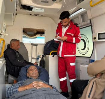 إجلاء مرضى وجرحى من قطاع غزة