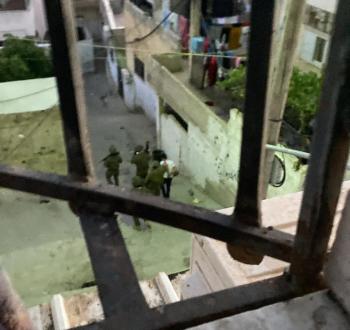 اقتحام واعتقال
