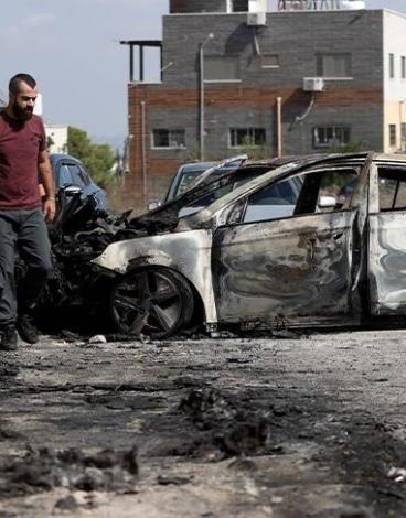 حرق مركبة فلسطينية من قبل مستوطنين.jpg