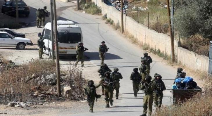 جنود الاحتلال يقتحمون مخيم شعفاط