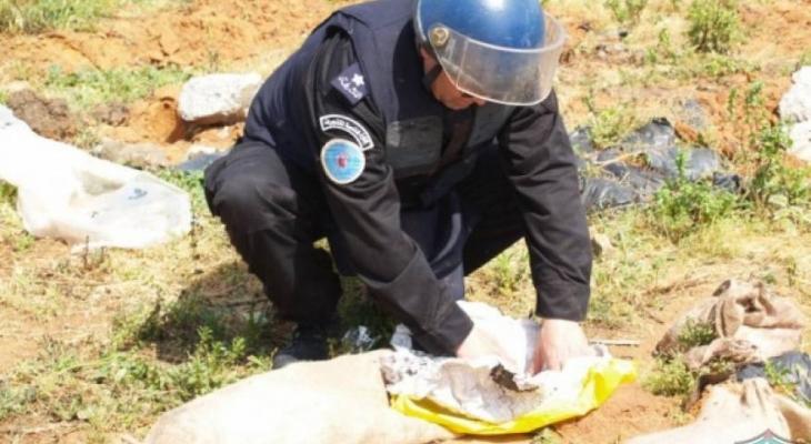 إصابة طفل بانفجار جسم مشبوه في مدينة يطا.jpg