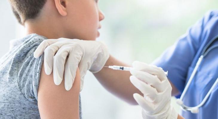 تطعيم أطفال ضد كورونا في تونس