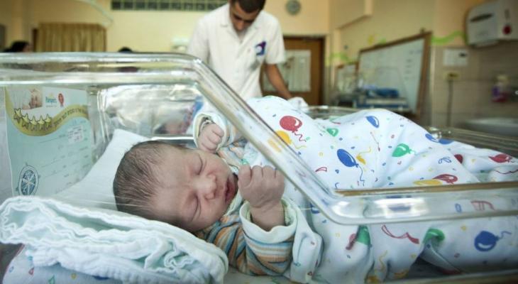 صورة أرشيفية لمولود جديد في قطاع غزة