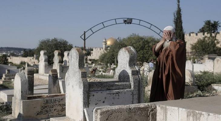 حريق في مقبرة باب الرحمة شرق "الأقصى" - وكالة سند للأنباء