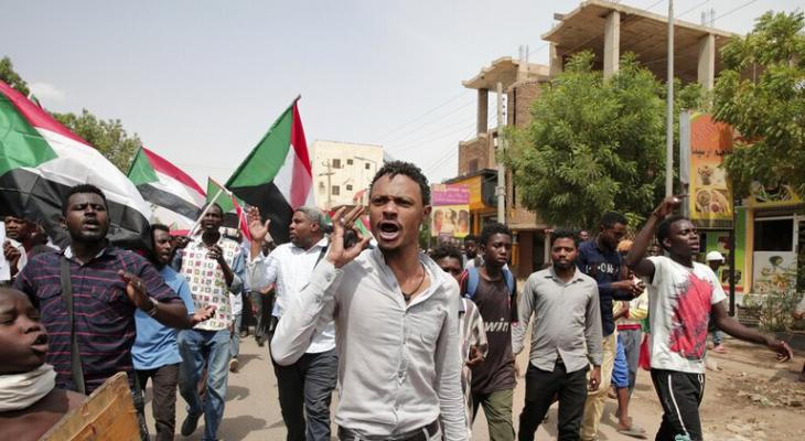 خلال احتجاجات مناهضة للانقلاب في السودان.jpg