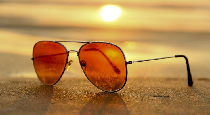 أفضل-النظارات-الشمسية-المتينة-للسفر.jpg