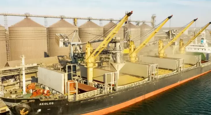 ميناء لتصدير الحبوب في أوكرانيا.