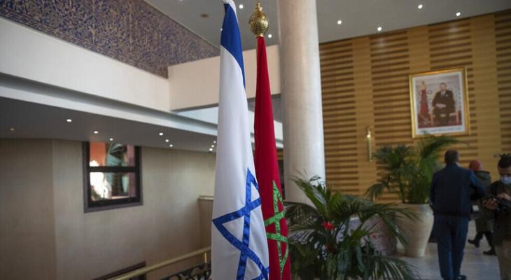 علما المغرب وإسرائيل في أحد المقرات الحكومية بالرباط.jpg
