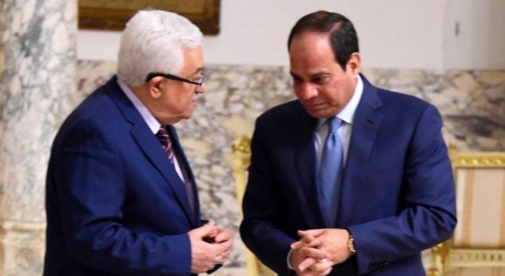 الرئيسان محمود عباس (يسار) والسيسي (يمين).jpg