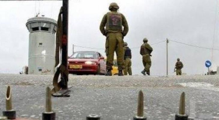 إغلاق قوات الاحتلال لأحد الحواجز العسكرية في الضفة الغربية.jpg