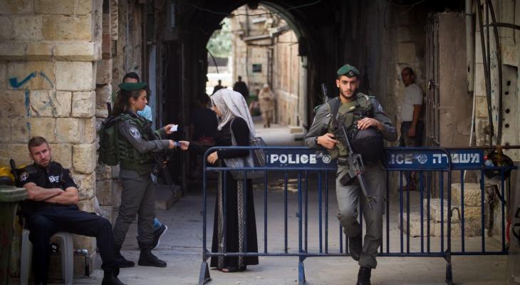 حاجز للاحتلال وتدقيق في بطاقات الفلسطينيين على أبواب الأقصى